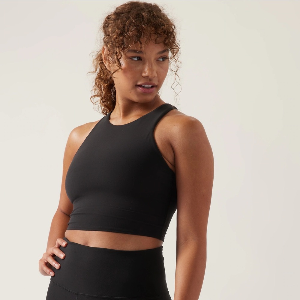 Athleta Conscious Crop D-DD